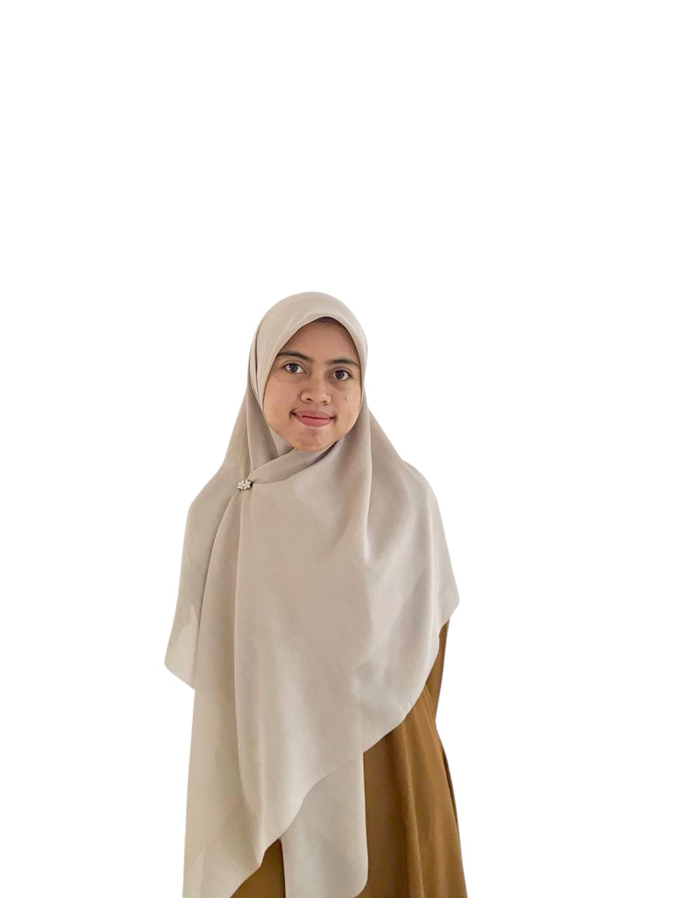 Tia Risnaini, S.E.